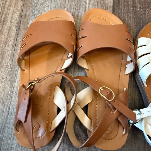 Cat & Jack Tan and Cream Sandals - Picture 2 of 3